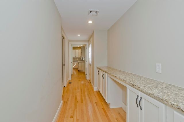 6 Joan St, Wilbraham, MA 01095