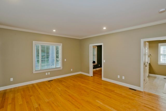 6 Joan St, Wilbraham, MA 01095