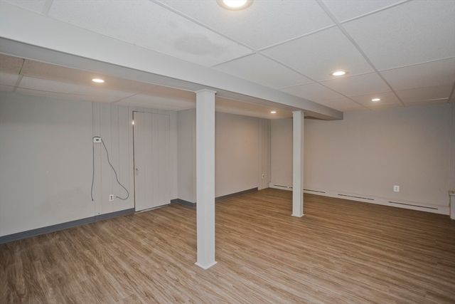 6 Joan St, Wilbraham, MA 01095