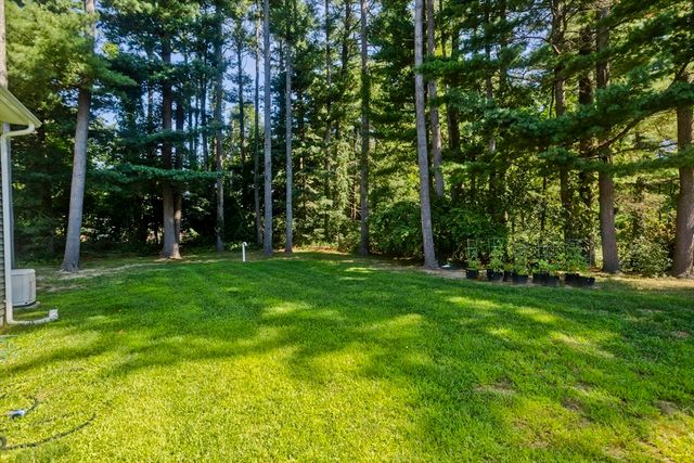 6 Joan St, Wilbraham, MA 01095