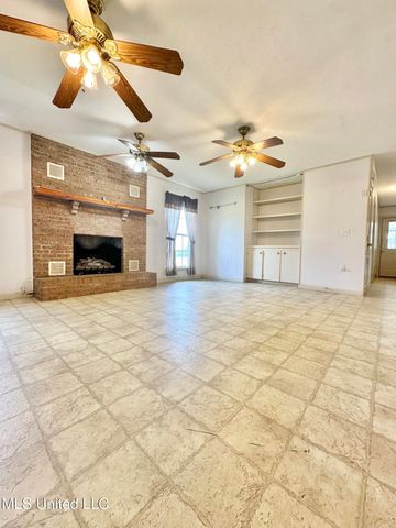 129 J B Womack Road, Mendenhall, MS 39114
