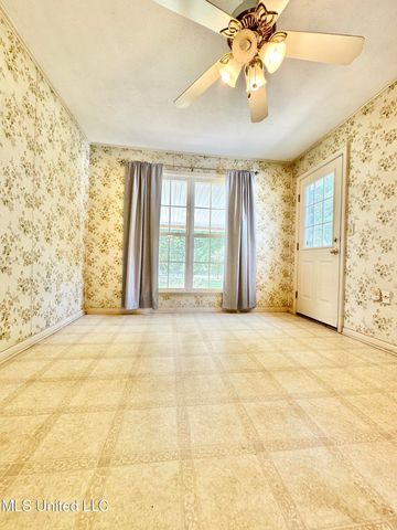 129 J B Womack Road, Mendenhall, MS 39114