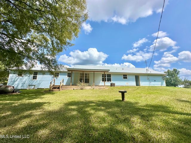 129 J B Womack Road, Mendenhall, MS 39114