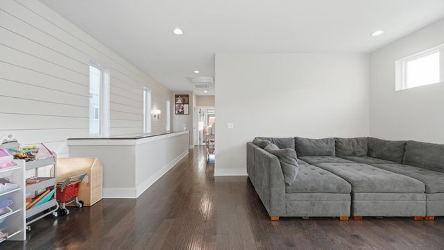 40 Peak Street, Chattanooga, TN 37405