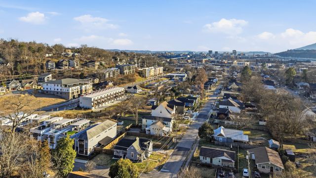 40 Peak Street, Chattanooga, TN 37405