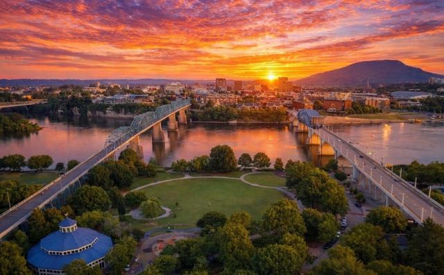 40 Peak Street, Chattanooga, TN 37405