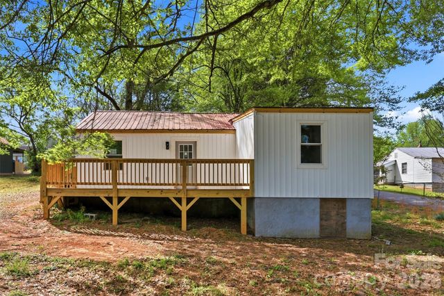 1601 Sigmon Street, Lincolnton, NC 28092
