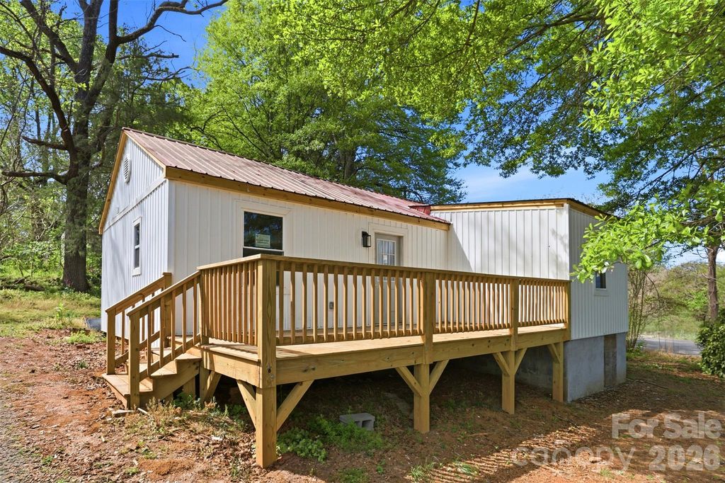 1601 Sigmon Street, Lincolnton, NC 28092