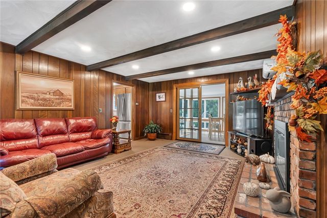 43 Countryside Drive, Cumberland, RI 02864