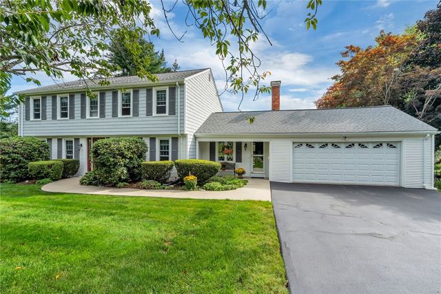 43 Countryside Drive, Cumberland, RI 02864