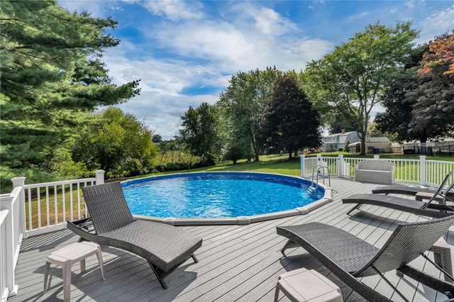 43 Countryside Drive, Cumberland, RI 02864