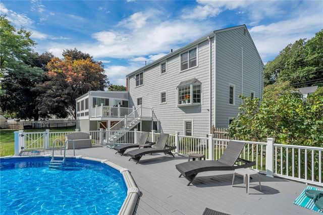 43 Countryside Drive, Cumberland, RI 02864