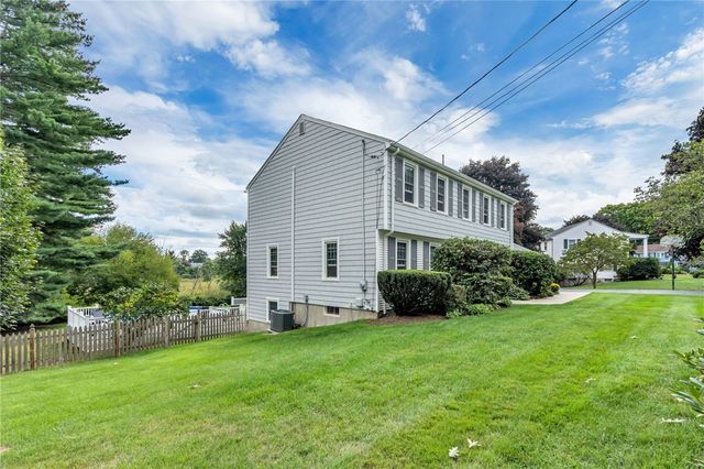 43 Countryside Drive, Cumberland, RI 02864