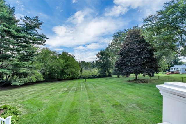 43 Countryside Drive, Cumberland, RI 02864
