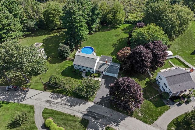 43 Countryside Drive, Cumberland, RI 02864