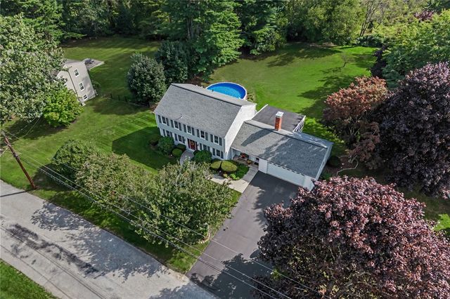43 Countryside Drive, Cumberland, RI 02864
