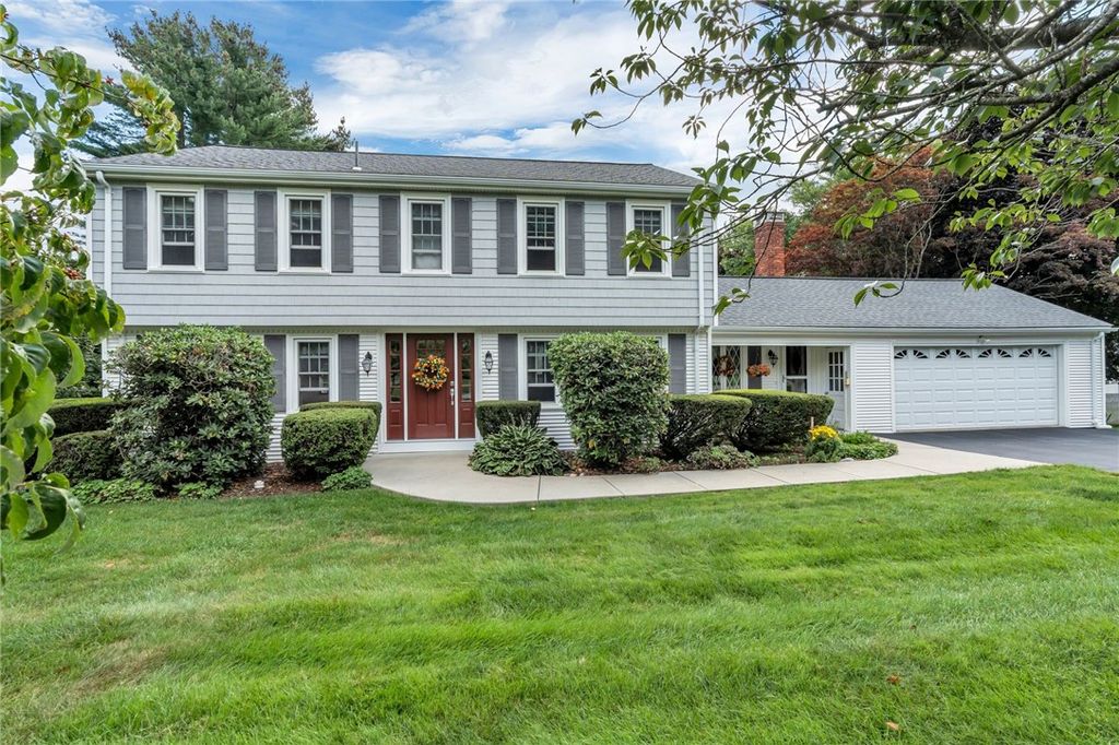 43 Countryside Drive, Cumberland, RI 02864