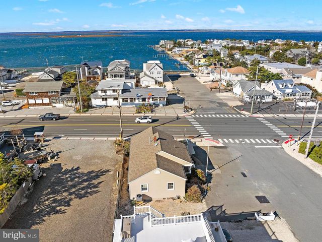 2 E 79TH ST, Harvey Cedars, NJ 08008