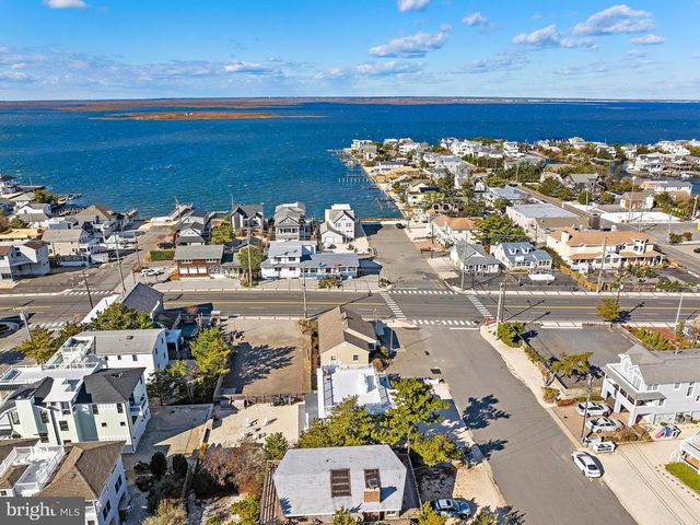 2 E 79TH ST, Harvey Cedars, NJ 08008