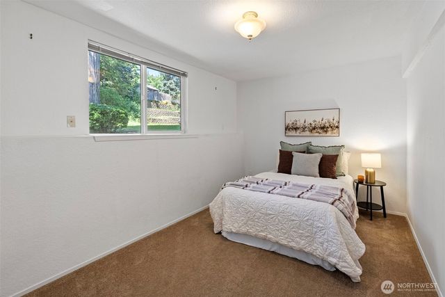 5848 Olive Avenue NE, Bremerton, WA 98311