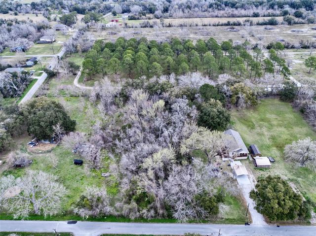 00 Wayne Johnson Ave, Hitchcock, TX 77563