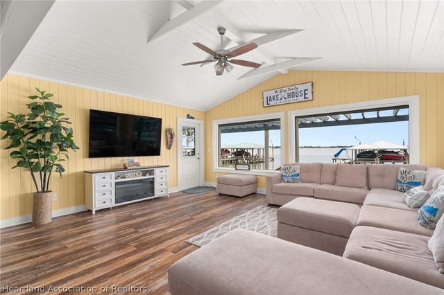 618 Lake June Road, Lake Placid, FL 33852