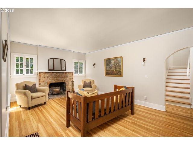 604 Se ANDOVER Pl, Portland, OR 97202