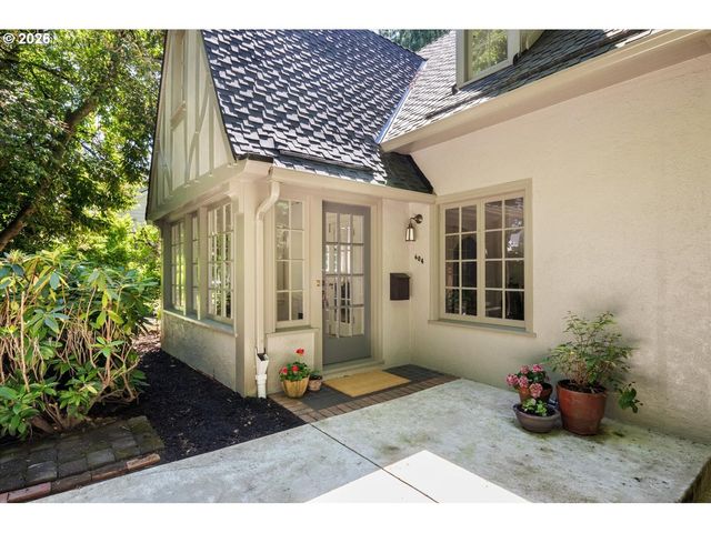 604 Se ANDOVER Pl, Portland, OR 97202