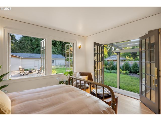 604 Se ANDOVER Pl, Portland, OR 97202