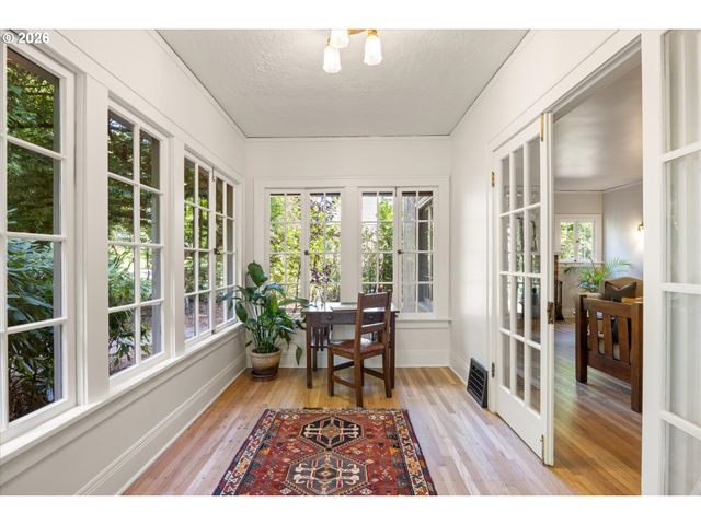 604 Se ANDOVER Pl, Portland, OR 97202