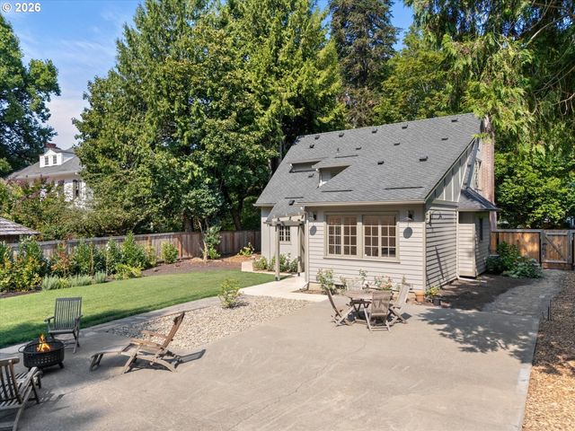 604 Se ANDOVER Pl, Portland, OR 97202
