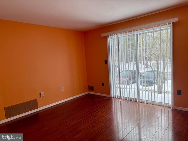 14 MIMOSA CT, Lawrence Township, NJ 08648