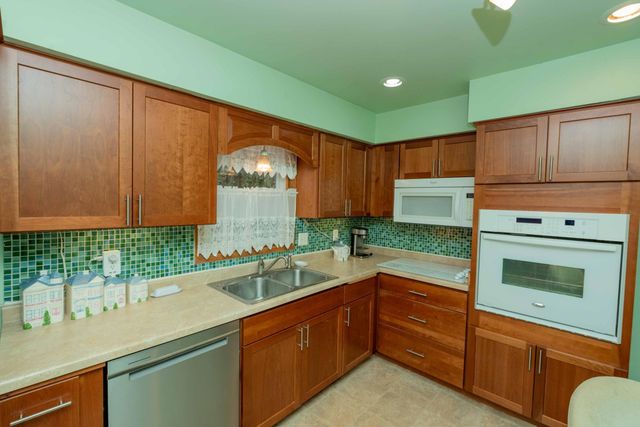 3393 Richmond Avenue, Shoreview, MN 55126