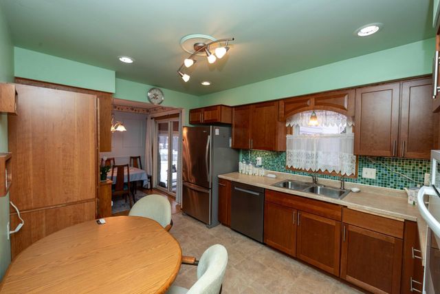 3393 Richmond Avenue, Shoreview, MN 55126