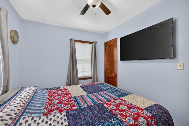 2517 Pacific Street, Davenport, IA 52804