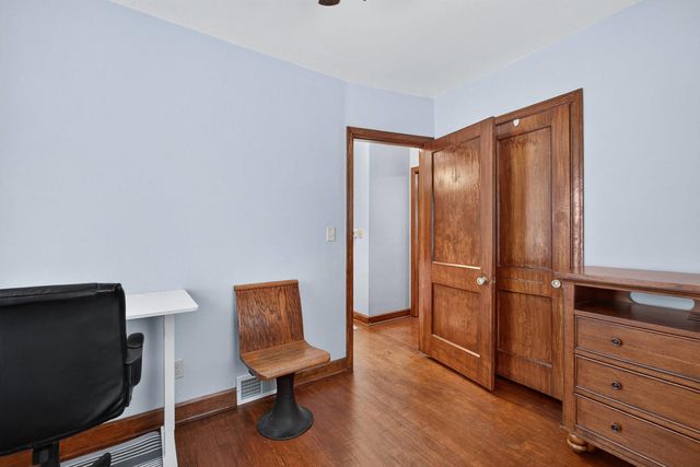 2517 Pacific Street, Davenport, IA 52804