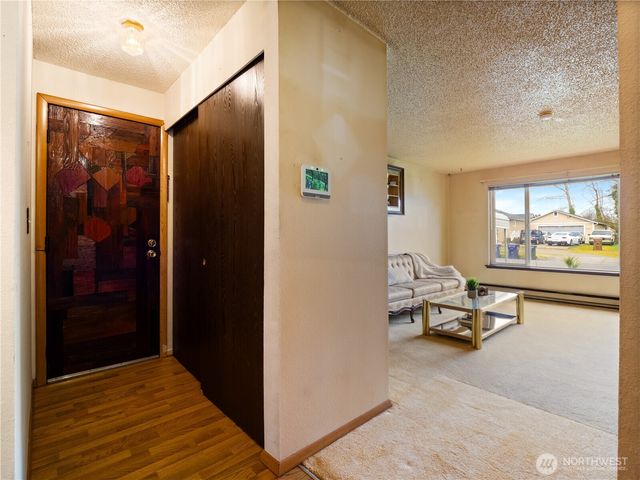 610 E 75th Street, Tacoma, WA 98404