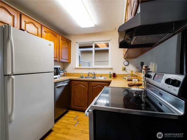 610 E 75th Street, Tacoma, WA 98404