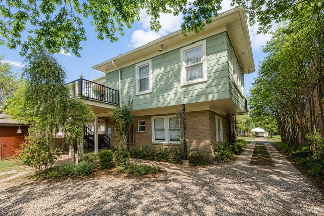 3030 Willing Avenue, Fort Worth, TX 76110