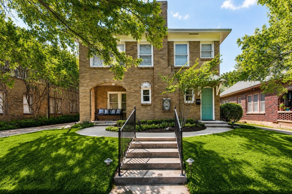 3030 Willing Avenue, Fort Worth, TX 76110
