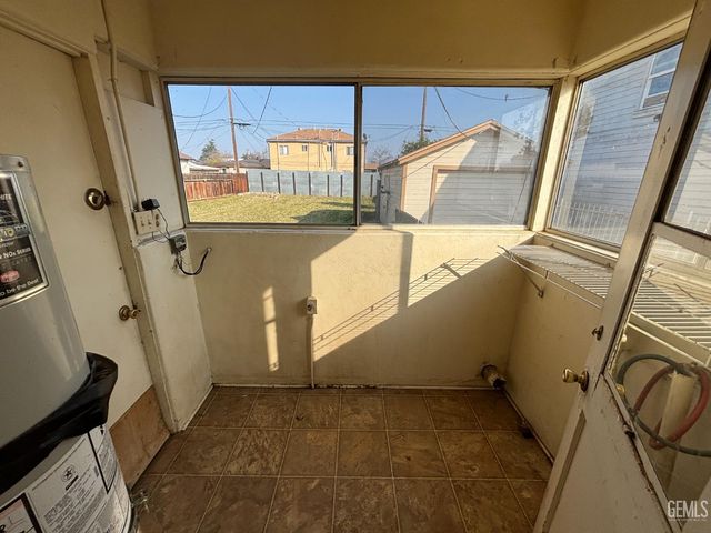 1600 Hurrle Street, Bakersfield, CA 93308