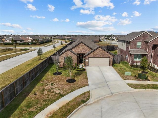 2018 Penwern Alley Lane, League City, TX 77573