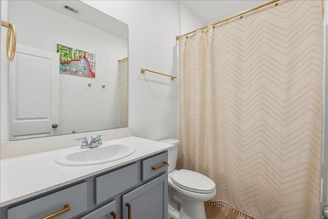 2018 Penwern Alley Lane, League City, TX 77573