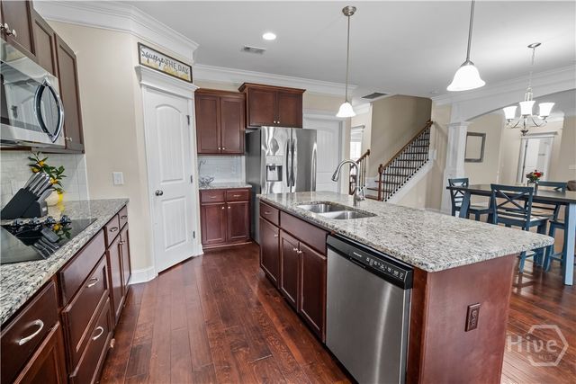 90 Roundstone Way, Richmond Hill, GA 31324