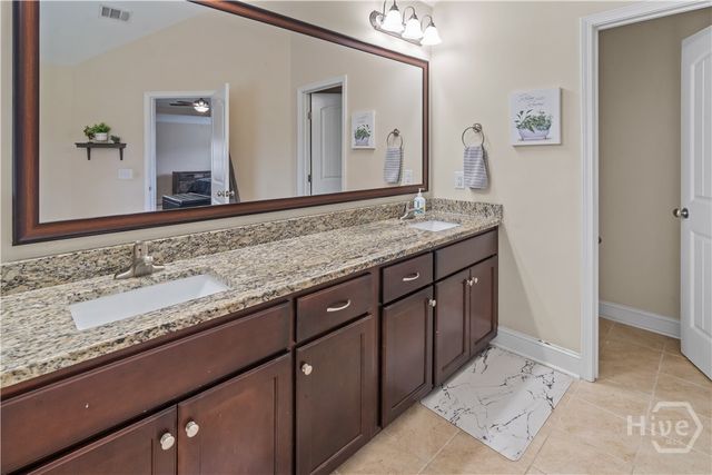 90 Roundstone Way, Richmond Hill, GA 31324