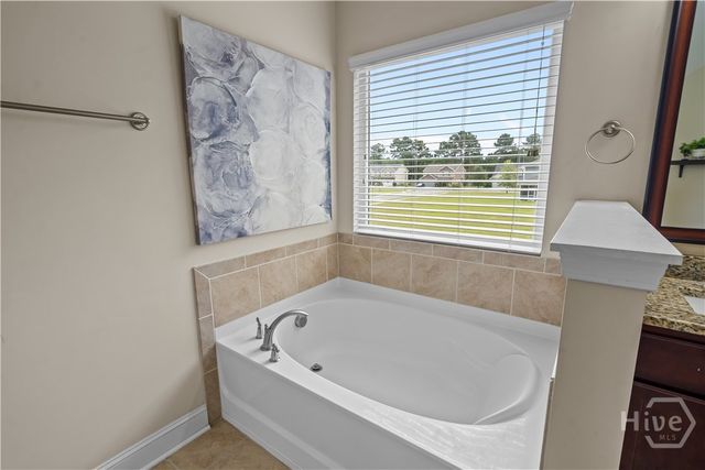 90 Roundstone Way, Richmond Hill, GA 31324