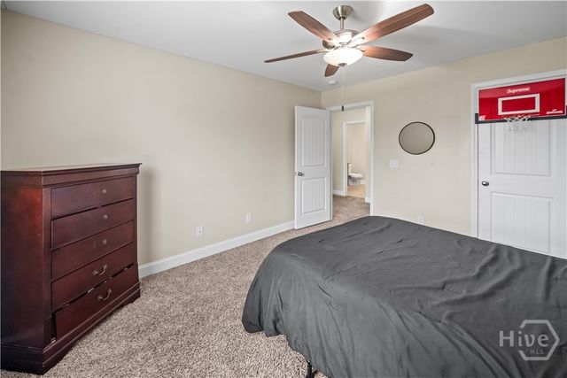 90 Roundstone Way, Richmond Hill, GA 31324