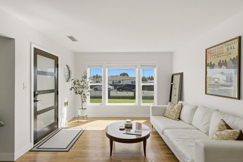 Image 5 of property listing at 34 N Clairmont, National City, CA 91950