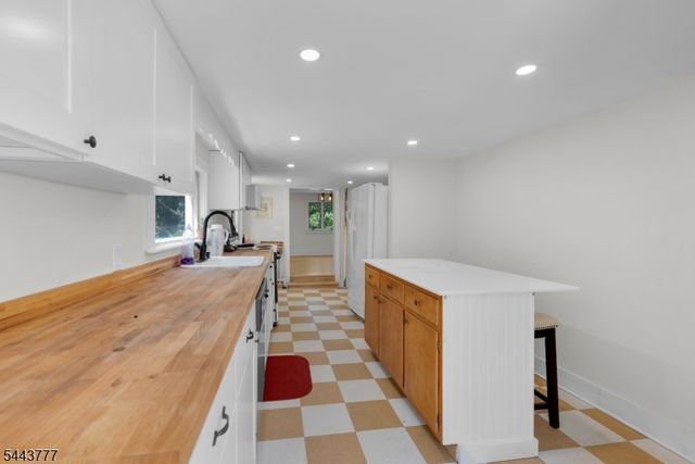 397 Berkshire Valley Rd, Jefferson Twp., NJ 07885