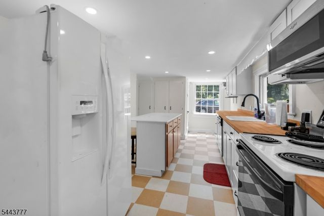 397 Berkshire Valley Rd, Jefferson Twp., NJ 07885
